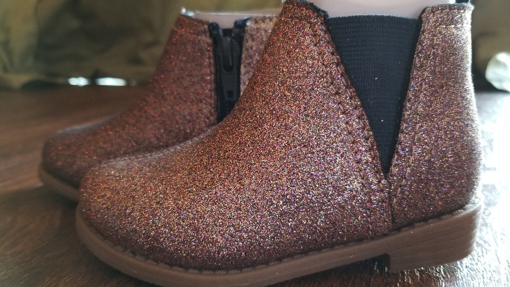Girls glittery boots
